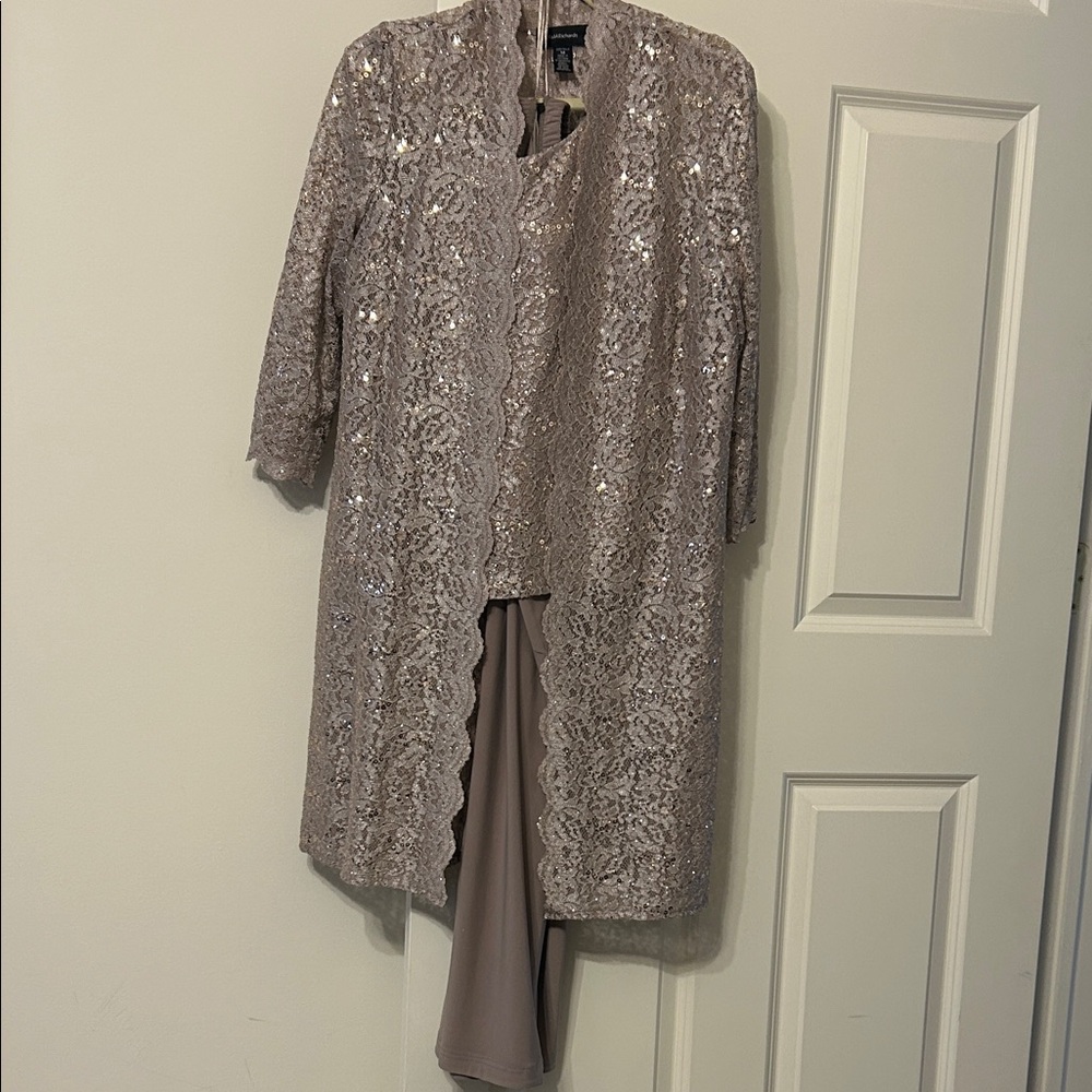 Sequined Lace Duster 3 Piece Formal Pants Suit in Mauve Taupe by R&M Richards - Picture 3 of 9